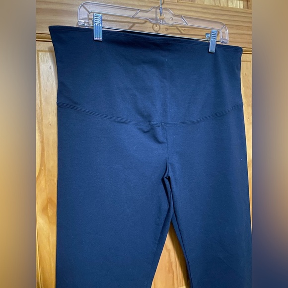 Yummie Tummie Black Plus Size Leggings in Size 3X. - Picture 5 of 8